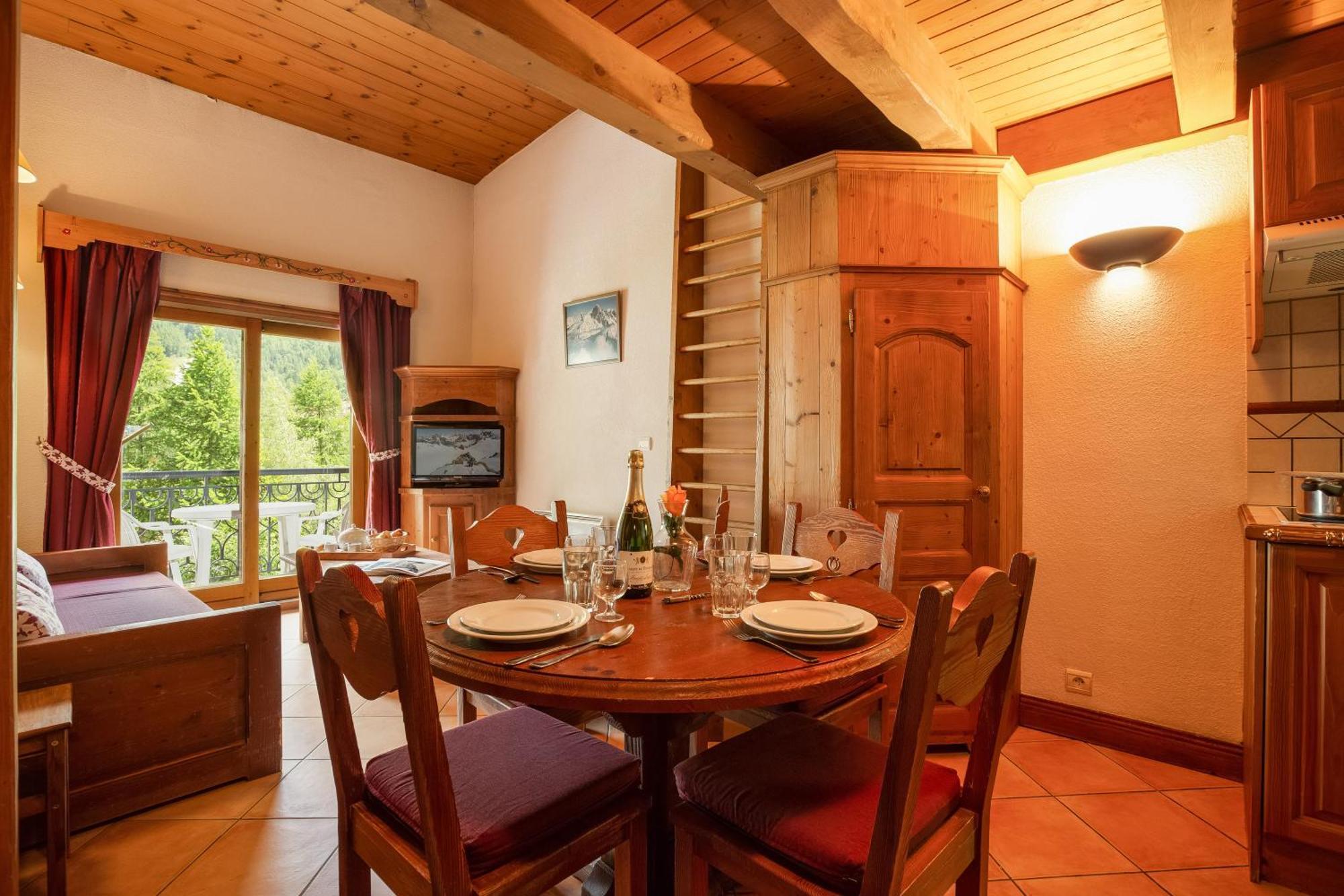 Residence Le Cristal Apartments - Happy Rentals Chamonix Exterior photo
